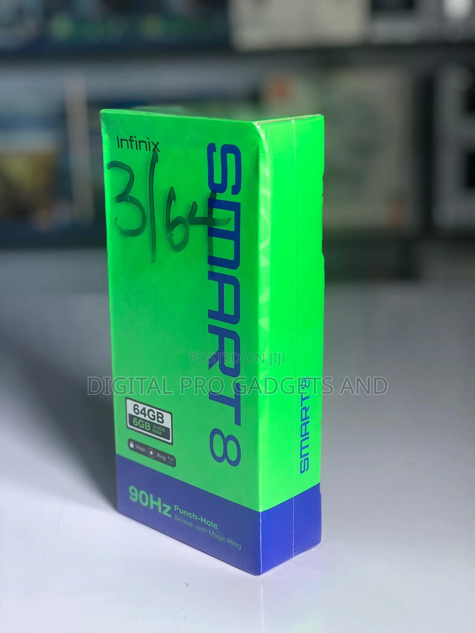 New Infinix Smart 8 64 GB Gold