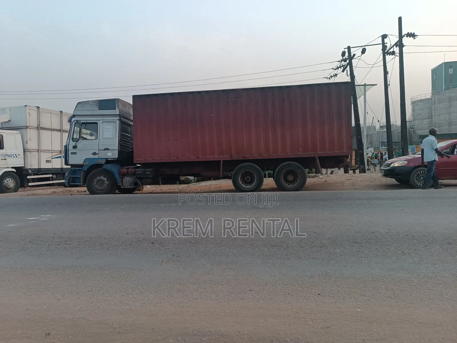 Move Your Goods With Our Trucks