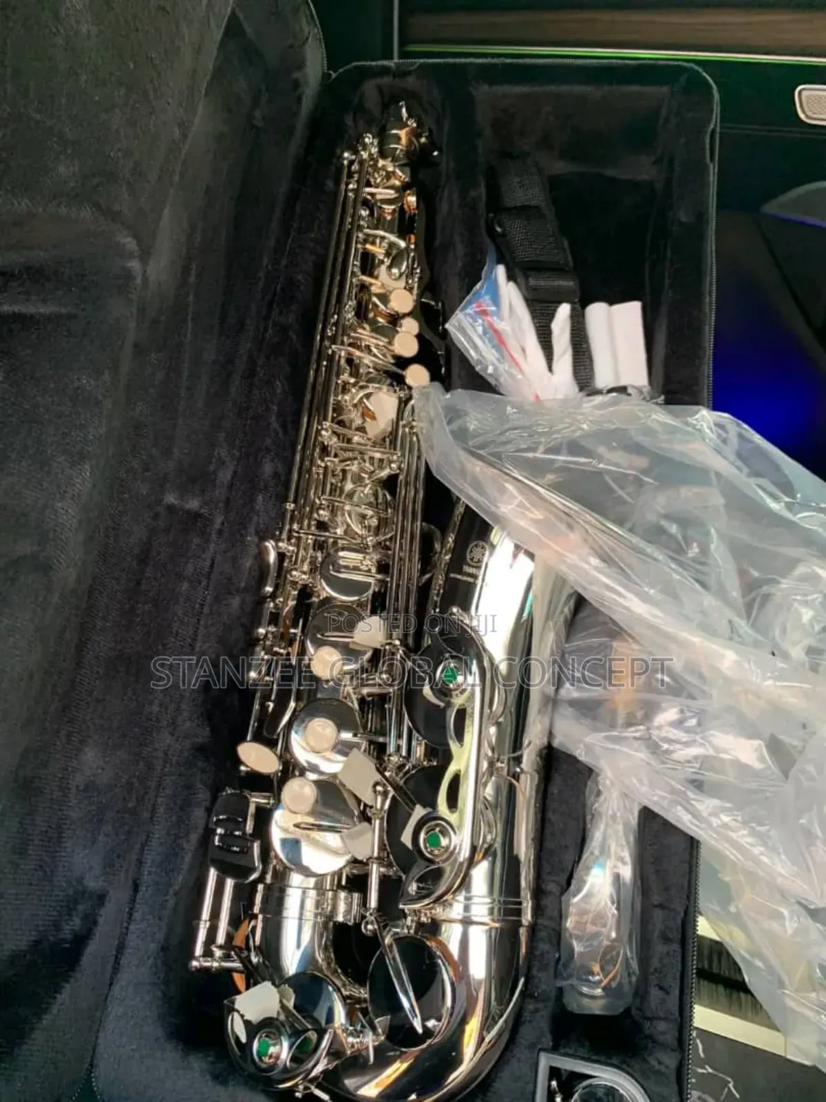 Yamaha Silver Alto Saxophone With Accessories