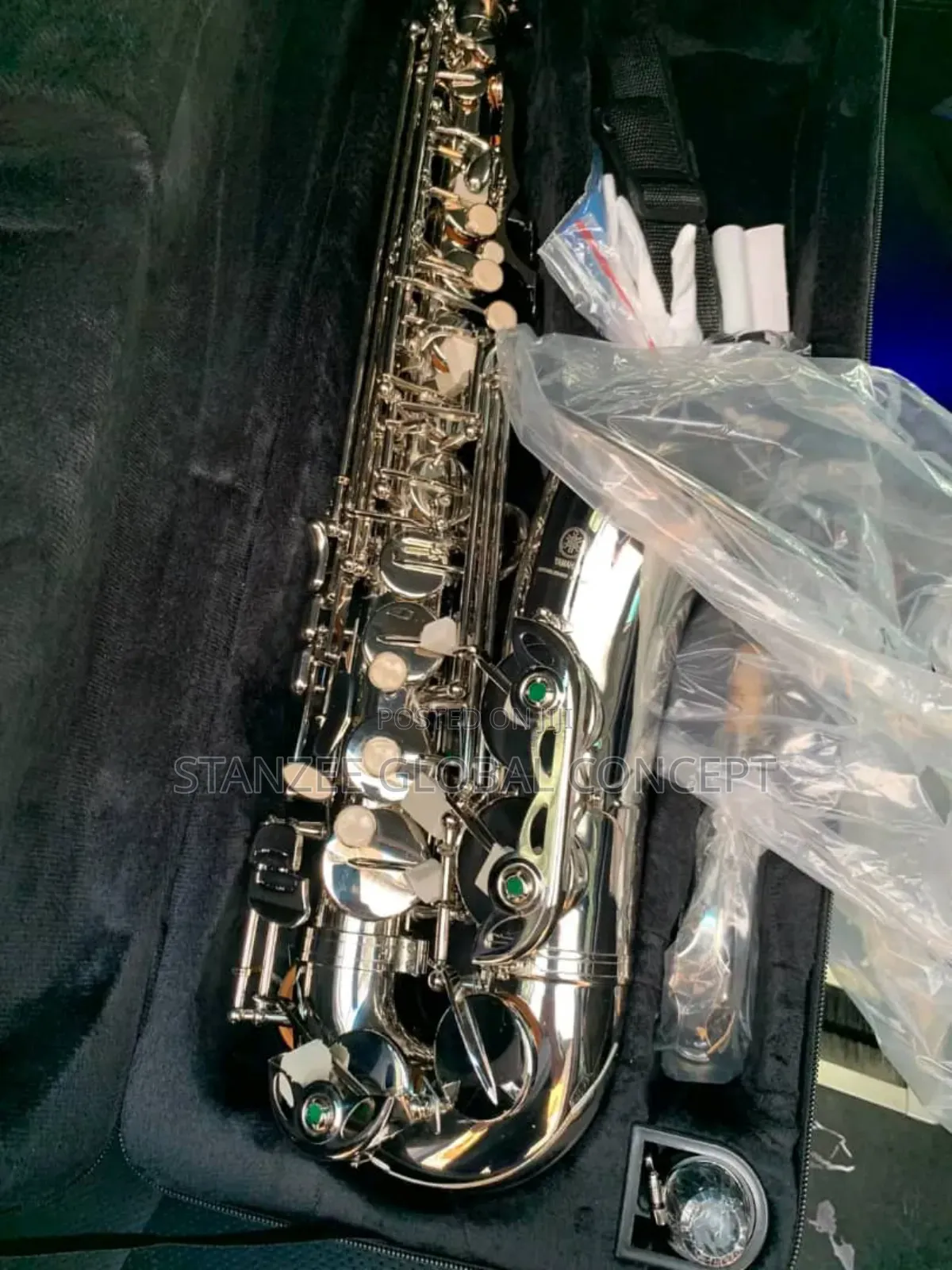 Yamaha Silver Alto Saxophone With Accessories