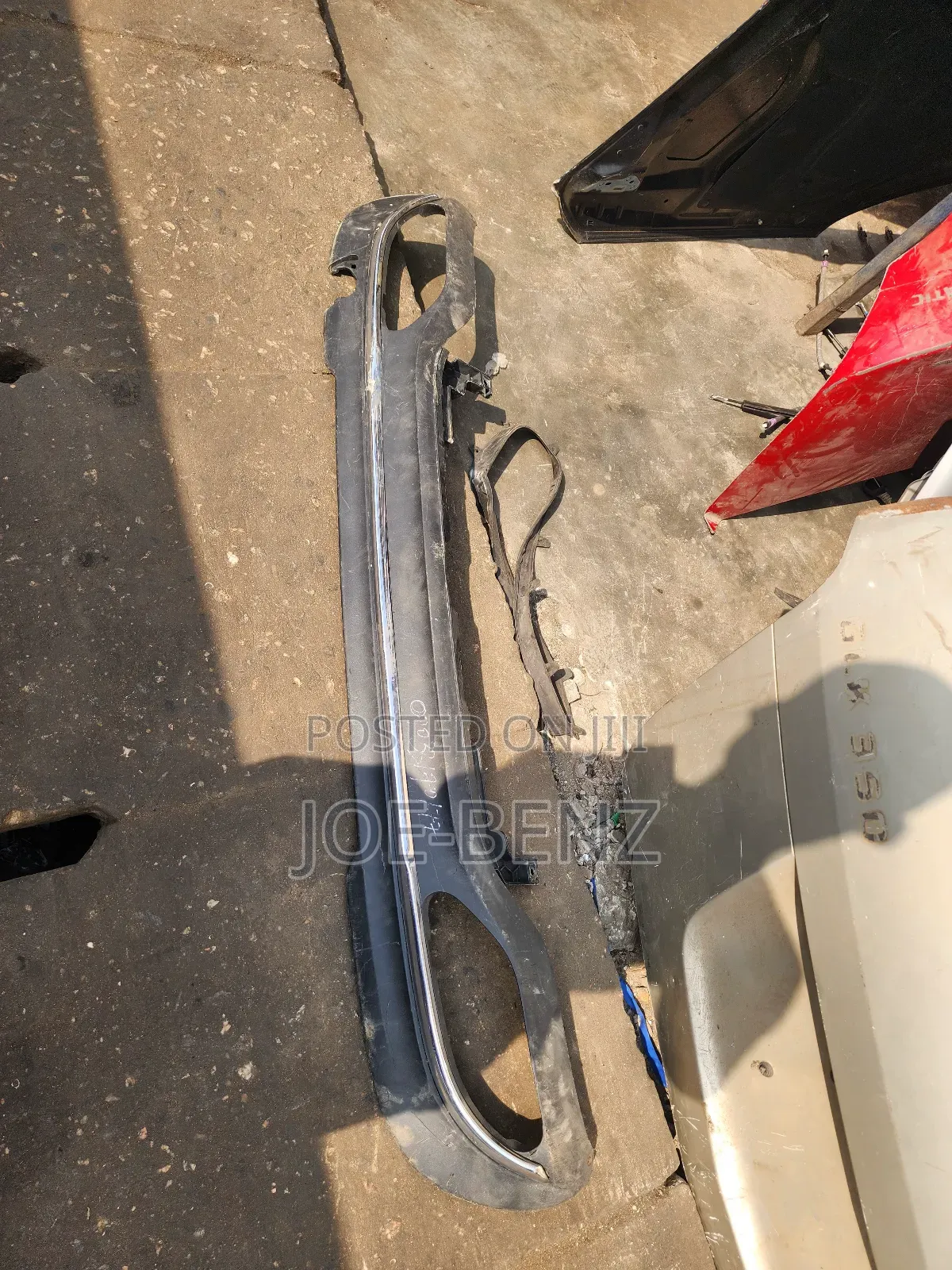 E350 2014 Back Bumper Down Padded