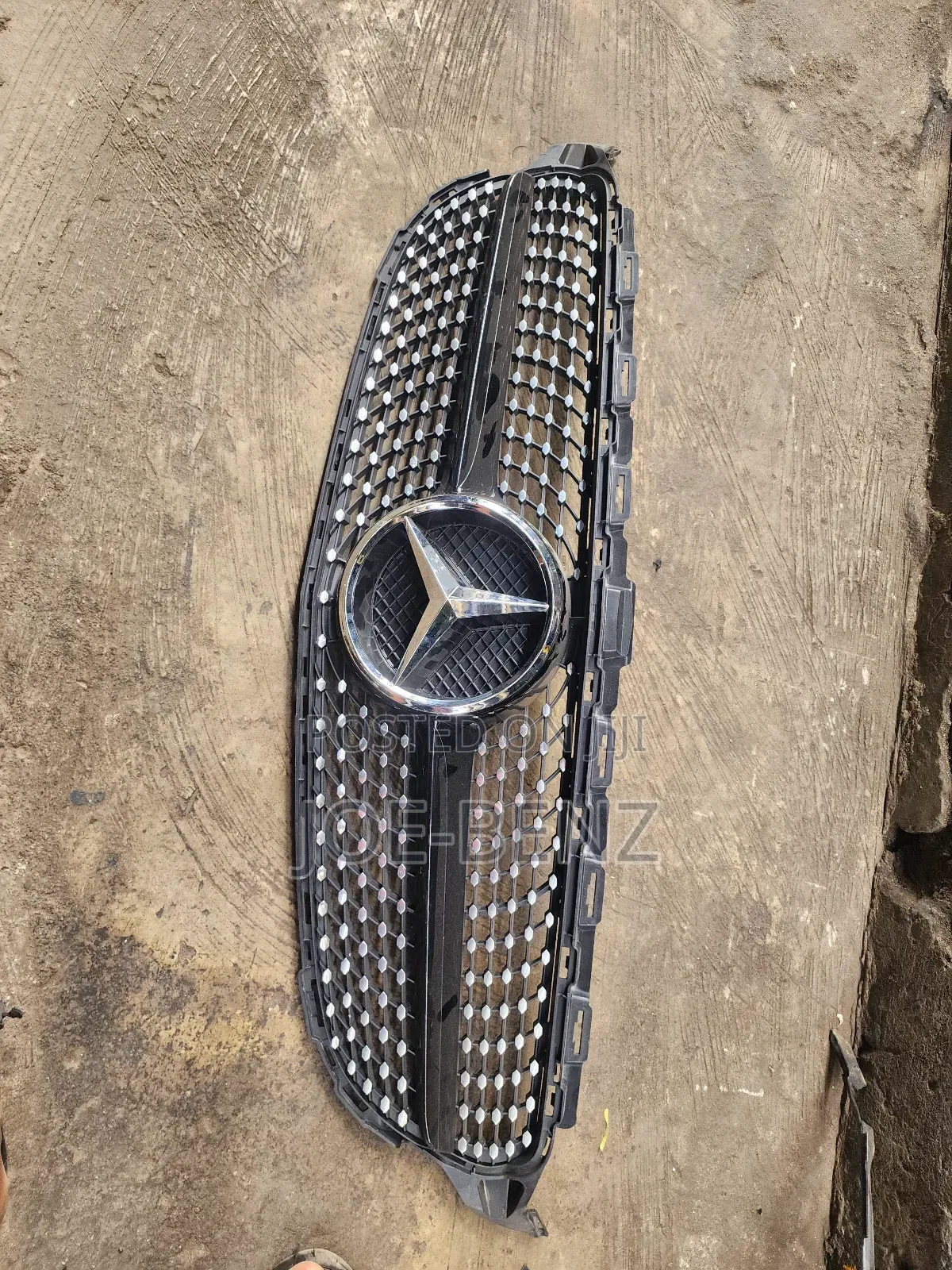 C300 2015 Diamond Front Grill
