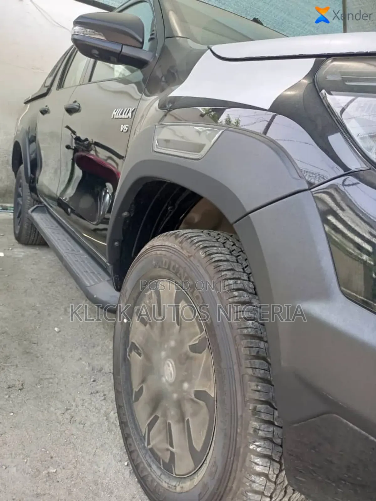 New Toyota Hilux 2023 Black