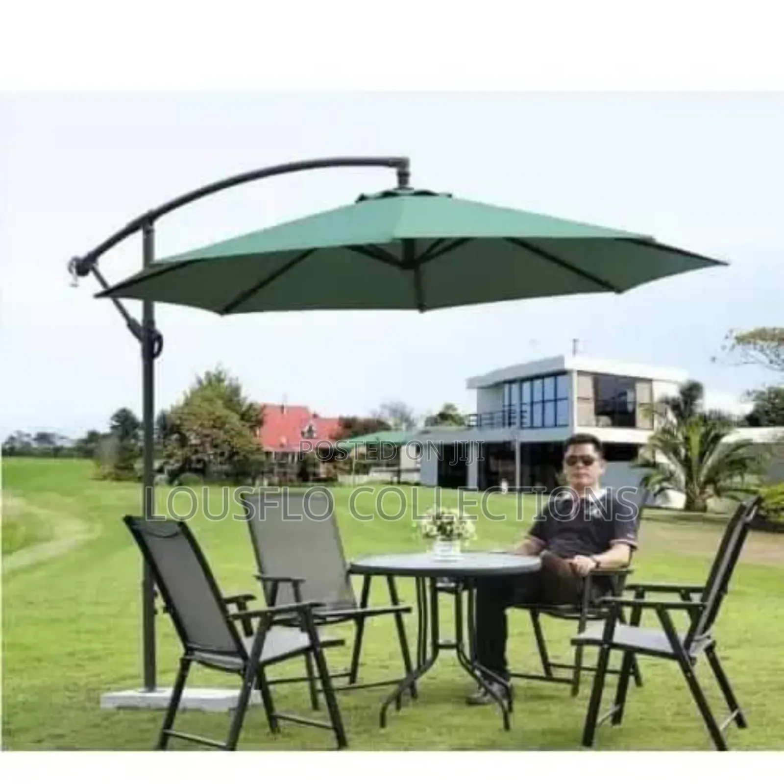 Quality Outdoor Seating With Umbrella Tent