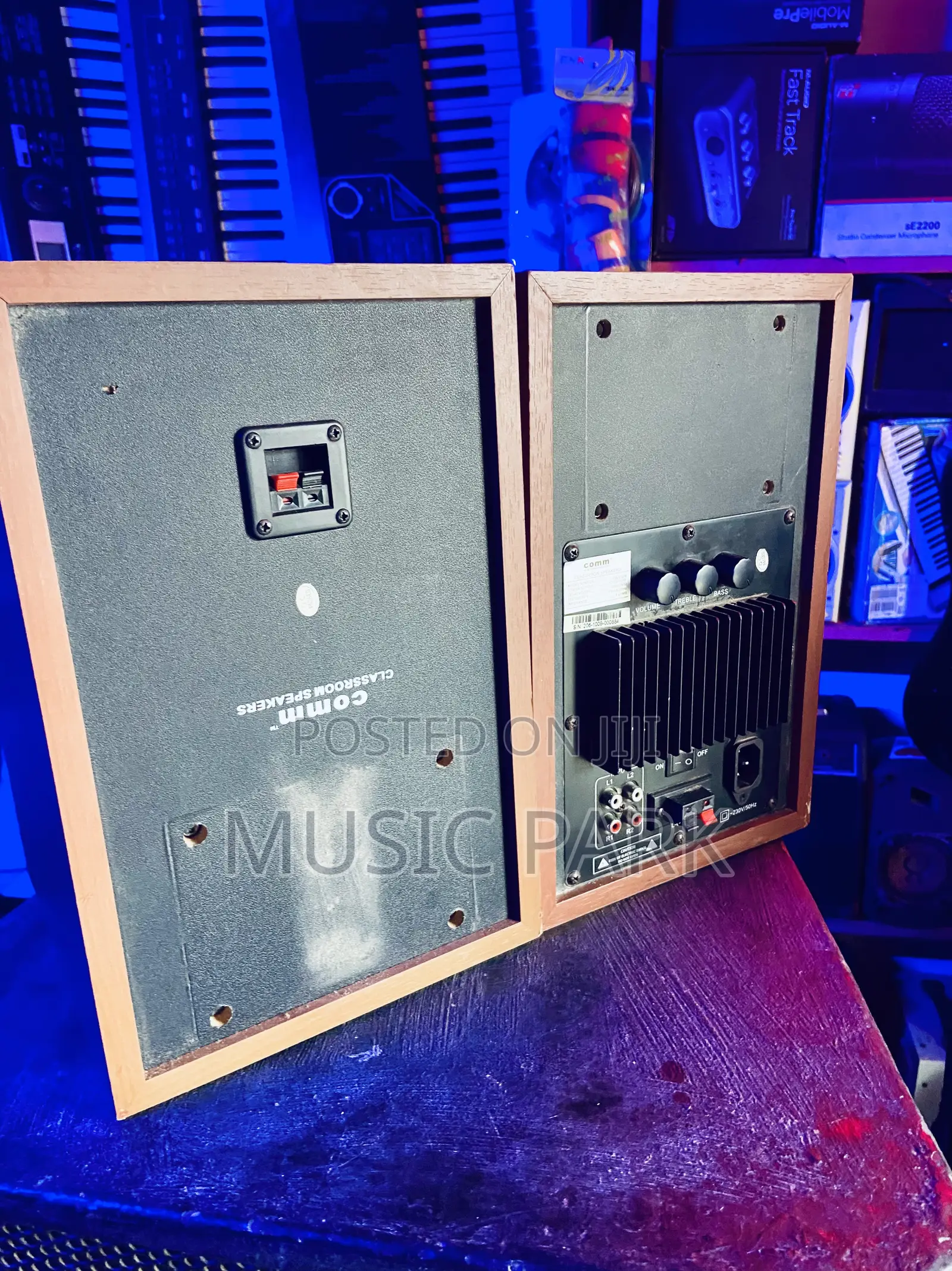 Studio Monitor Speakers