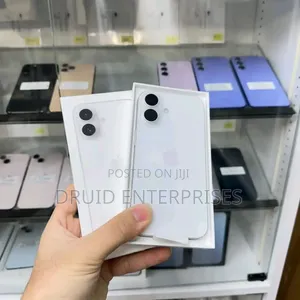 New Apple iPhone 16 128 GB White