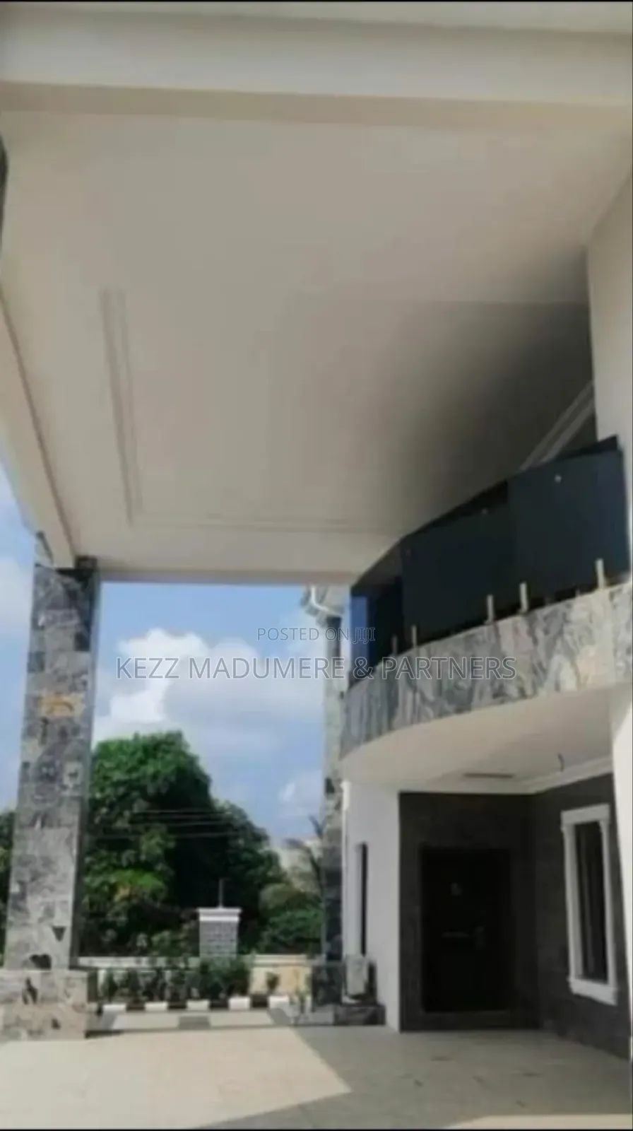 5bdrm Duplex in Prestigious Rocana for sale