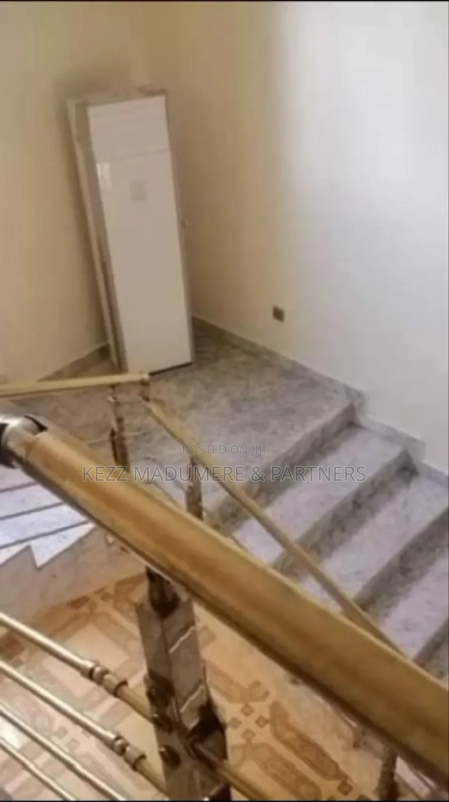 5bdrm Duplex in Prestigious Rocana for sale