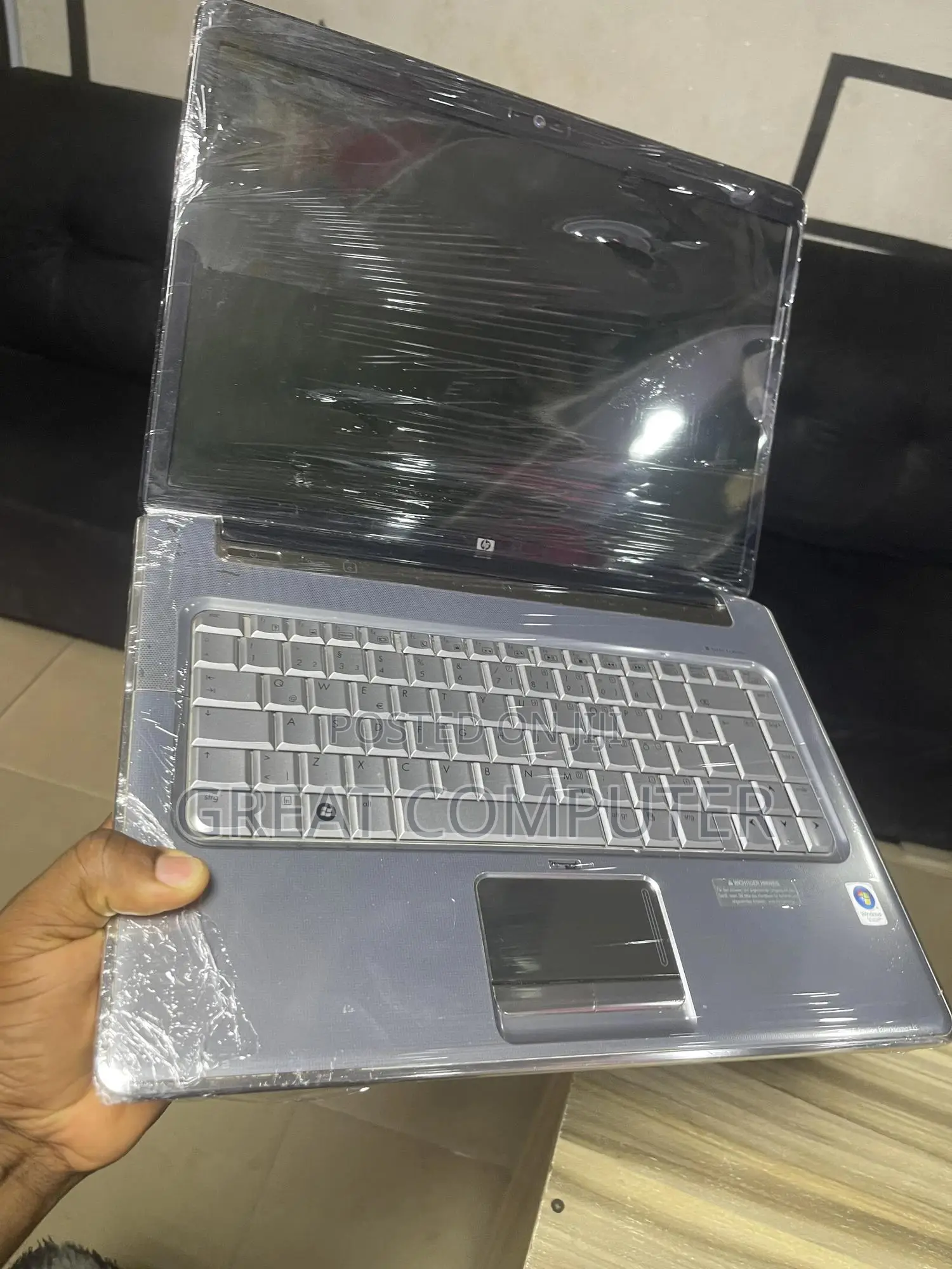 New Laptop HP Pavilion Dv5 4GB Intel Core 2 Quad SSD 128GB