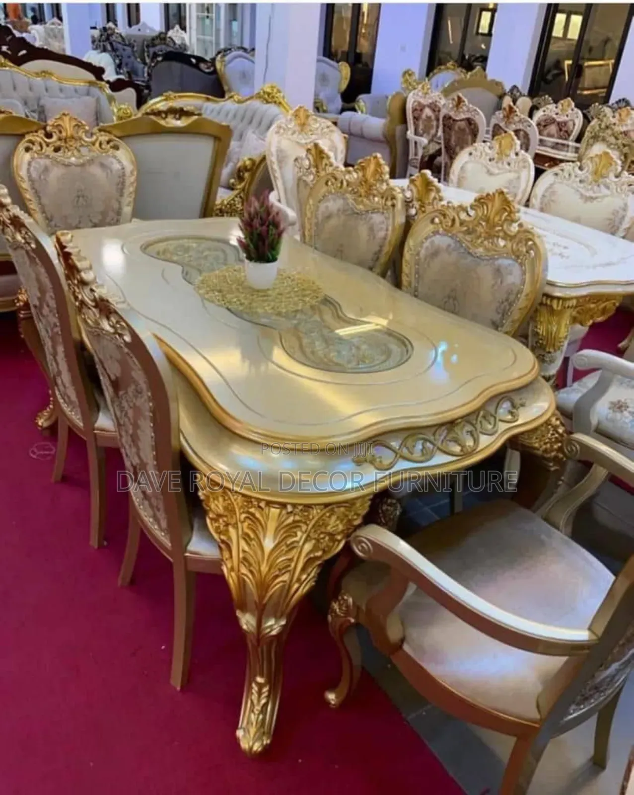 Quality Royal Gold Color Dinning by 6 Seaters