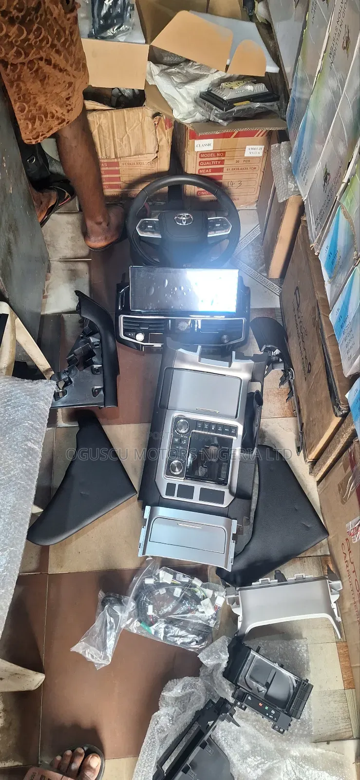 Interior Kit Android Steering Landcruiser 2022-2023 Model