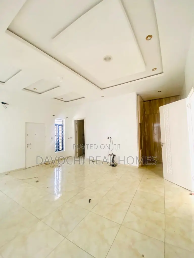 Furnished 4bdrm Duplex in Orchid Road By for rent