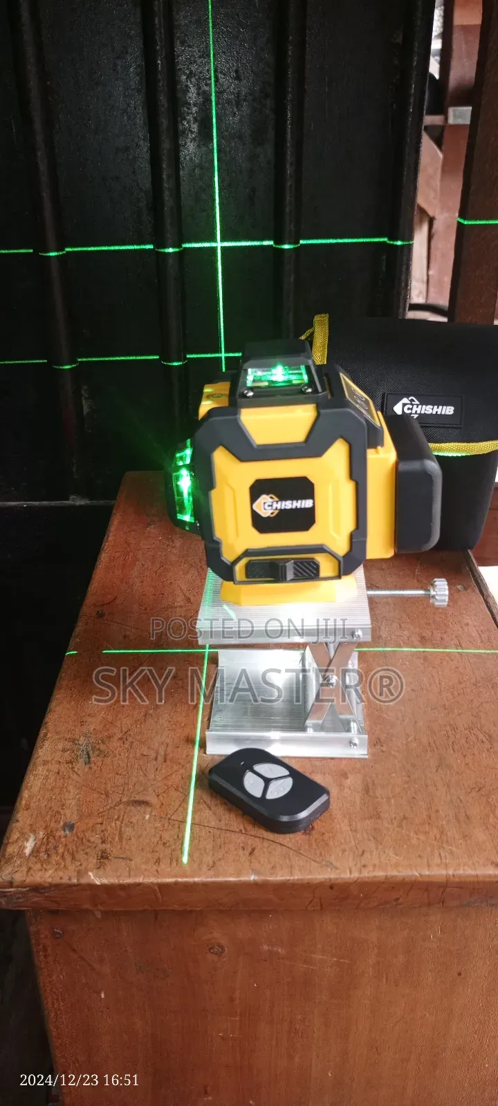 16 Lines Green Light Laser Level With Remote Control