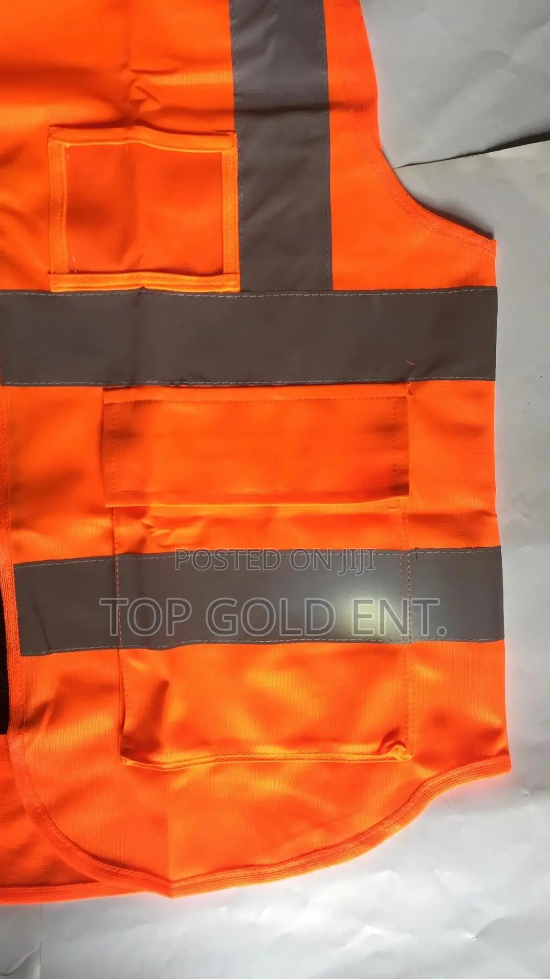 Zip Reflective Jacket With Pocket.