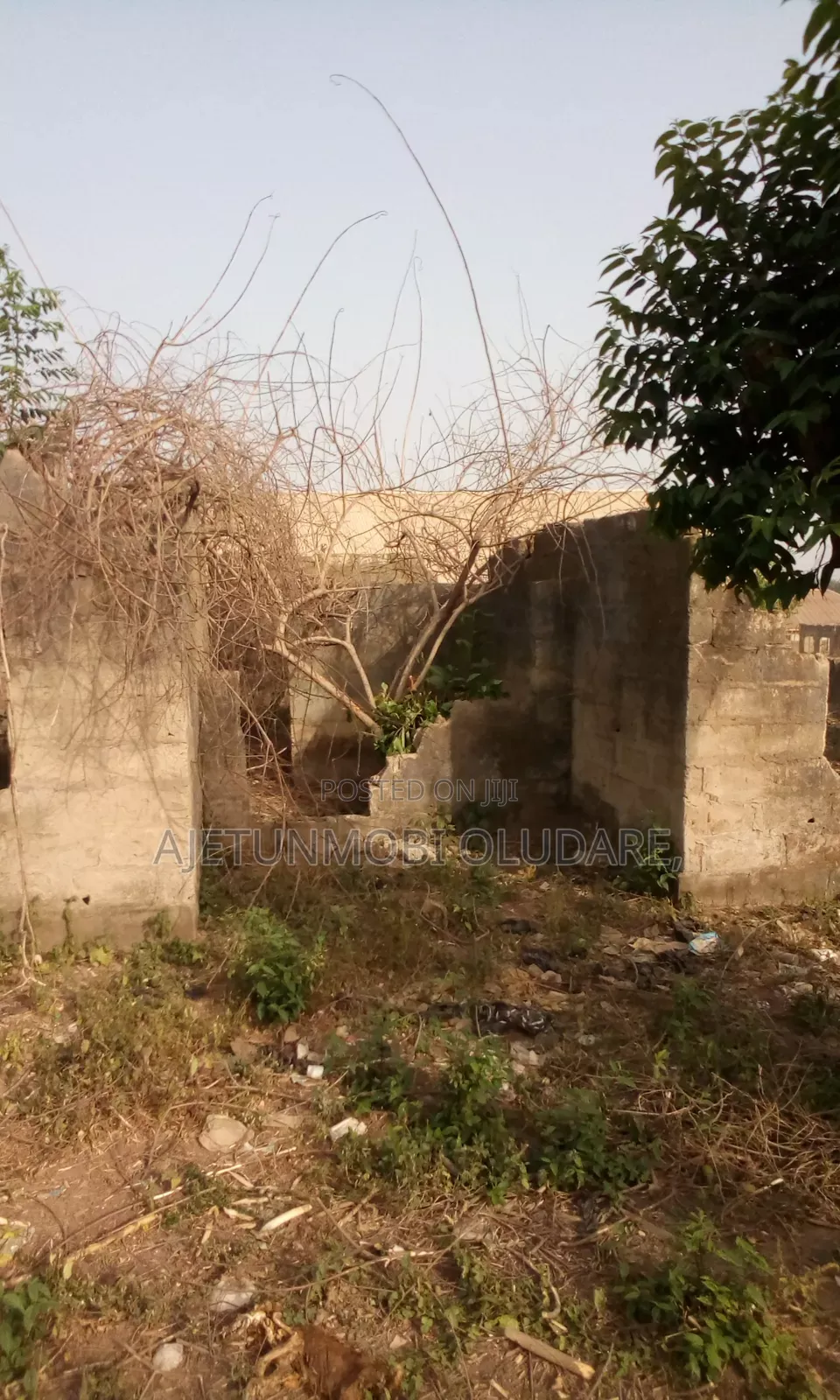 4bdrm Bungalow in Oke Ureje Behind for sale