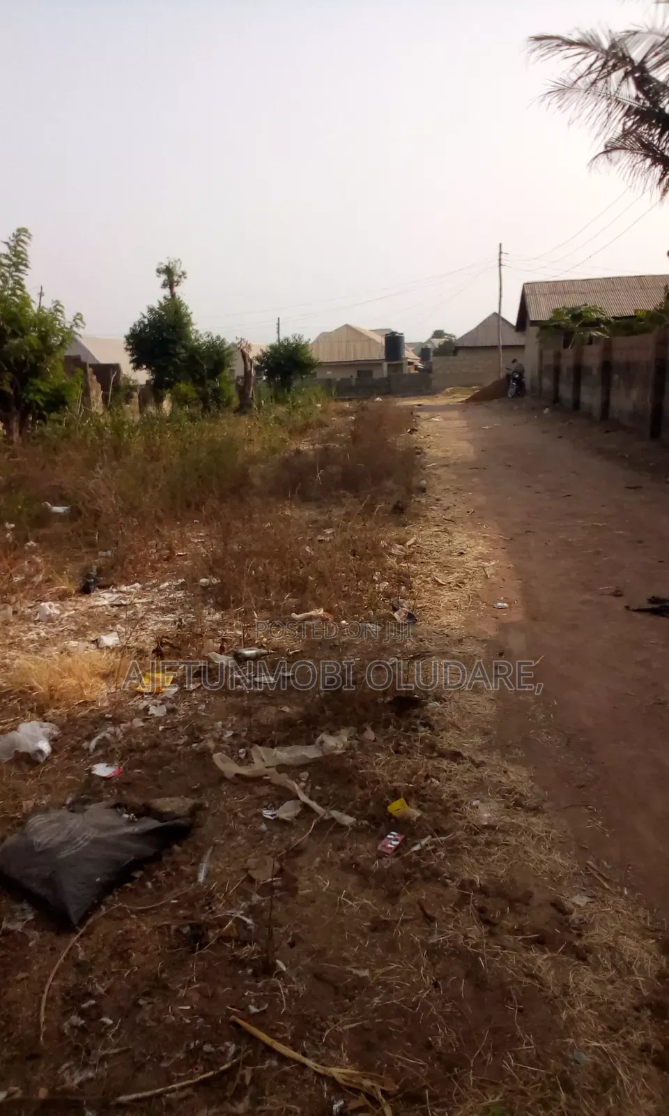 4bdrm Bungalow in Oke Ureje Behind for sale