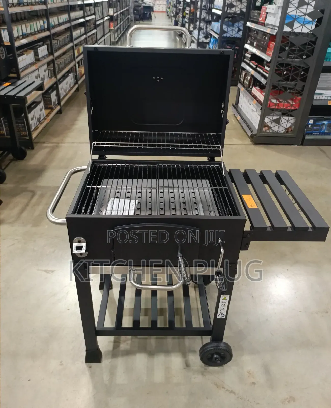 Charcoal Outdoor BBQ Grill / Backyard Standing Cooking Grill
