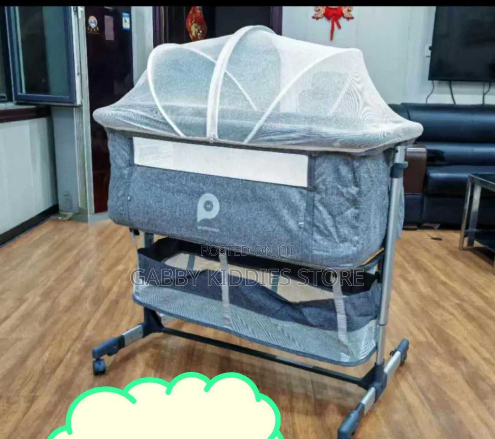 Next to Mom Baby Bassinet