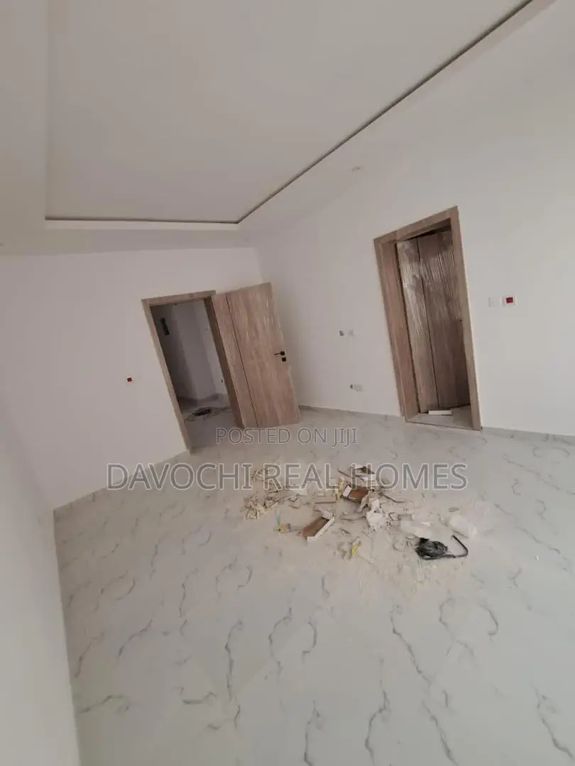 Furnished 2bdrm Apartment in Ikate Bustop for rent