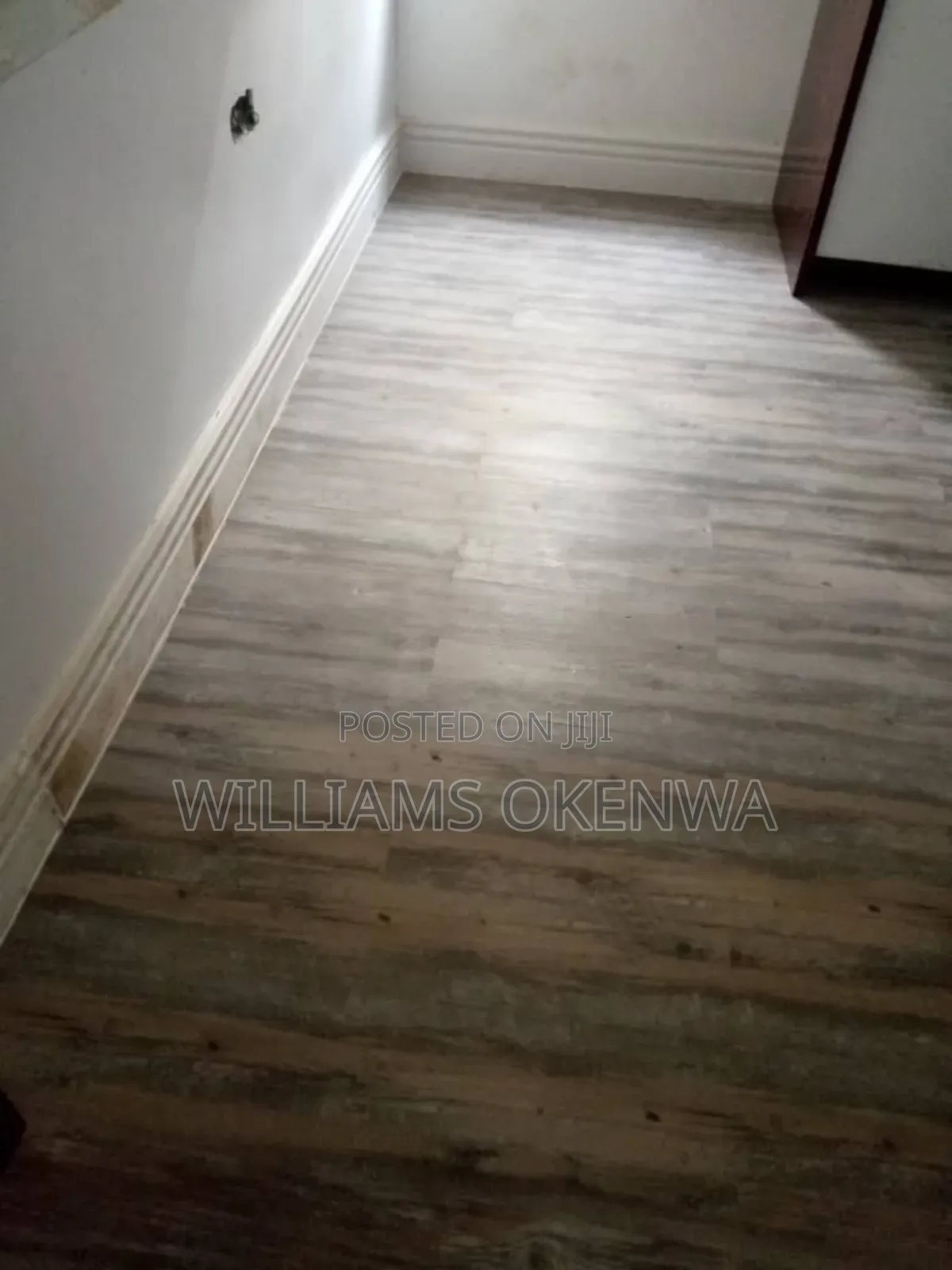 Vinyl Floor That Is Extra Ordinance (Top Notch)