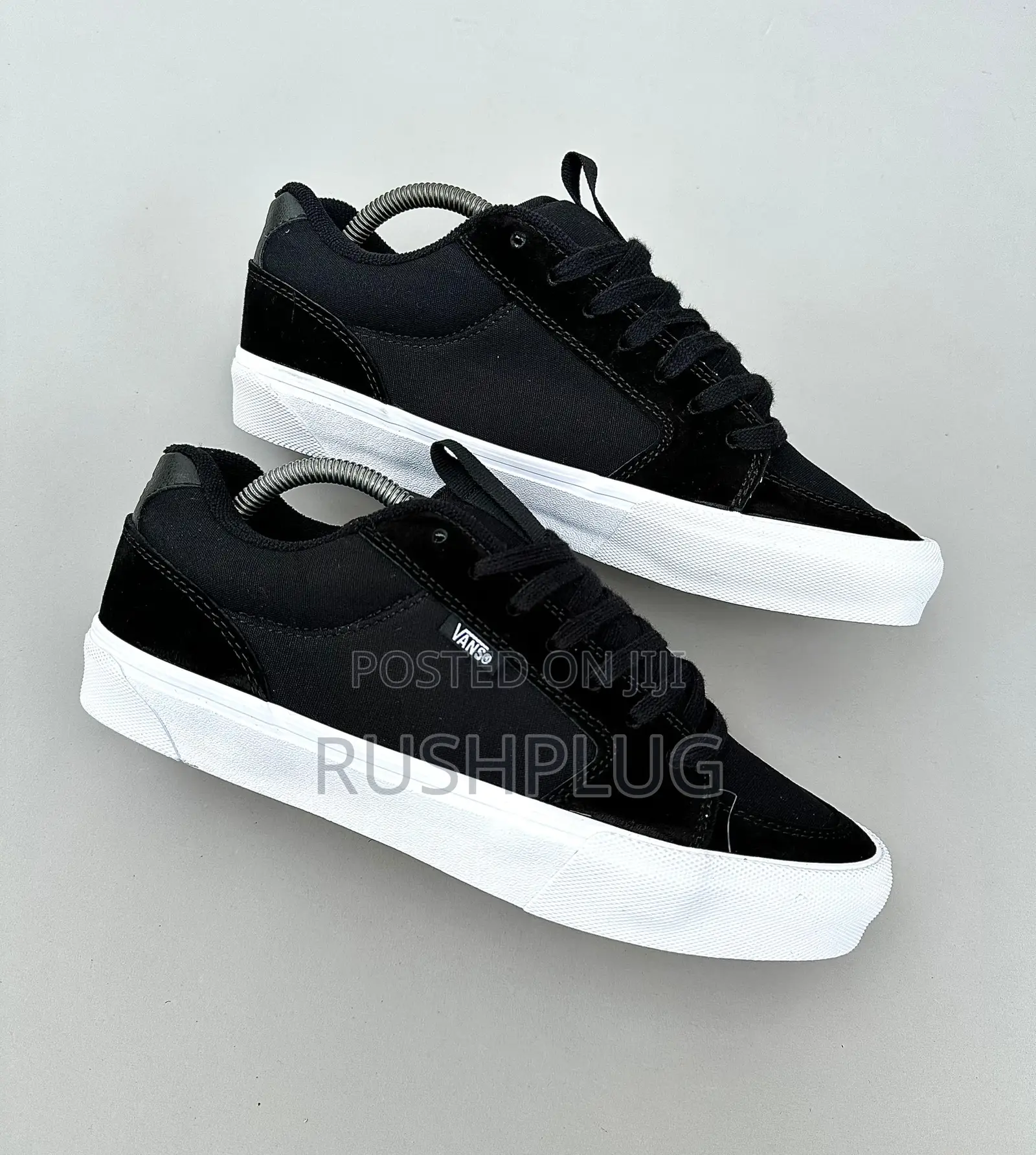 Vans Chukka Push “Black/White” Classic Sneakers