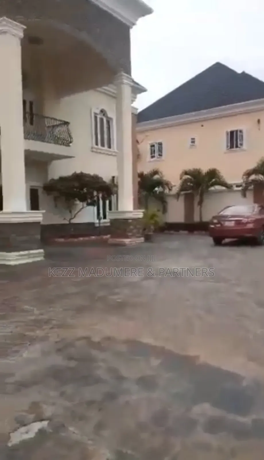 5bdrm Duplex in Fidelity Estate, for sale