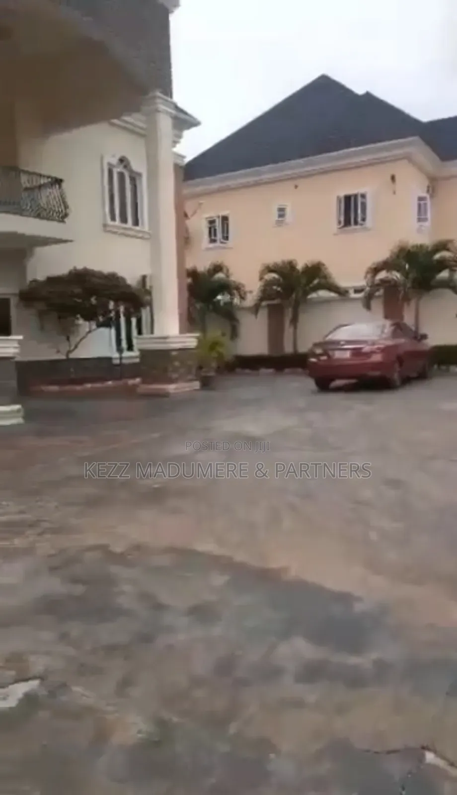 5bdrm Duplex in Fidelity Estate, for sale