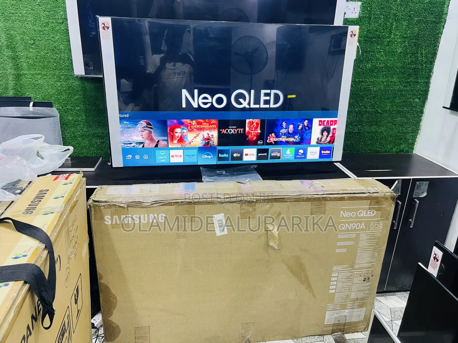 SAMSUNG 55” Class Neo QLED Quantum HDR Smart Alexa Tv