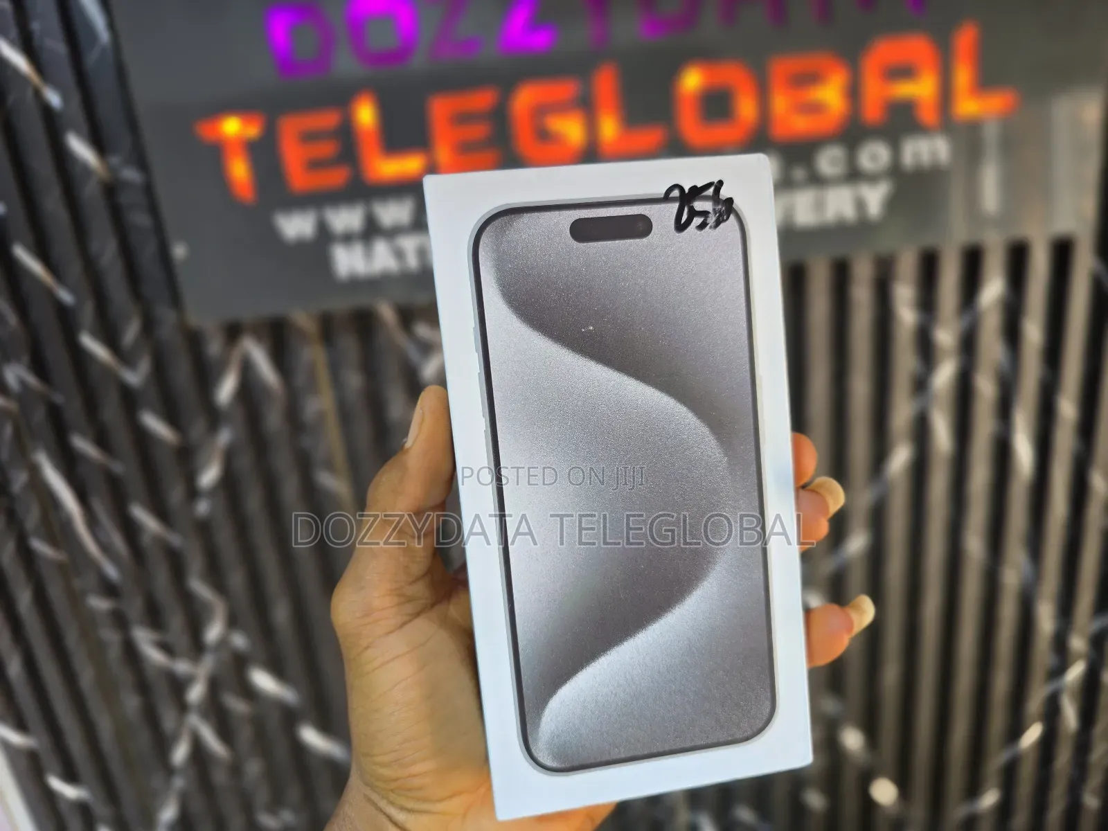 New Apple iPhone 15 Pro Max 256 GB