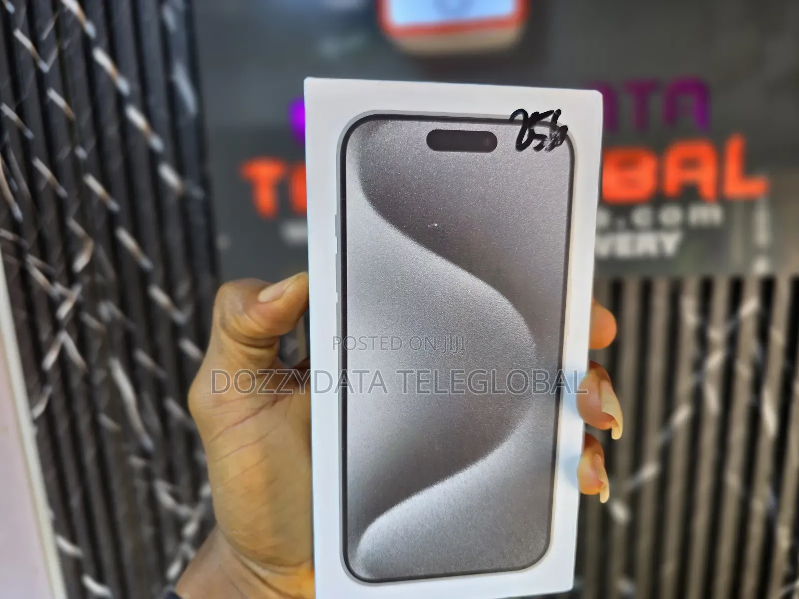 New Apple iPhone 15 Pro Max 256 GB