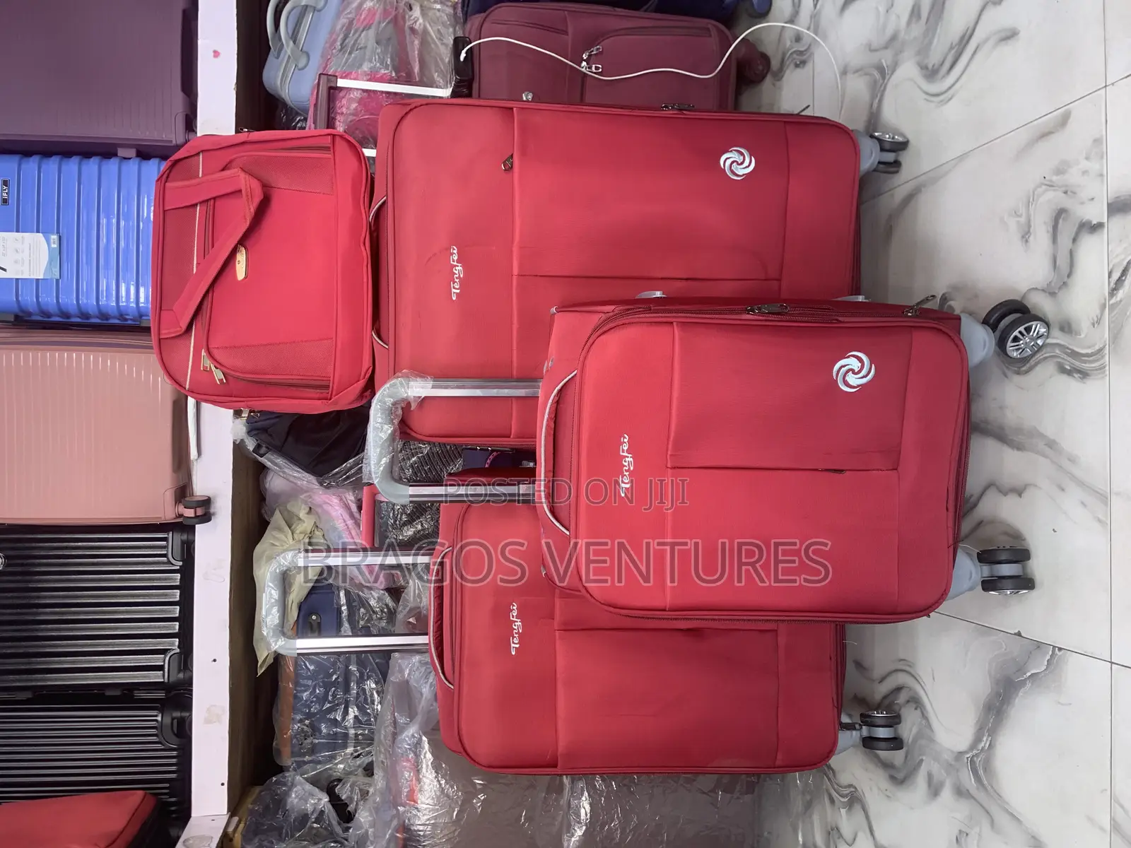 By 4pcs Set With Hand Luggage Box