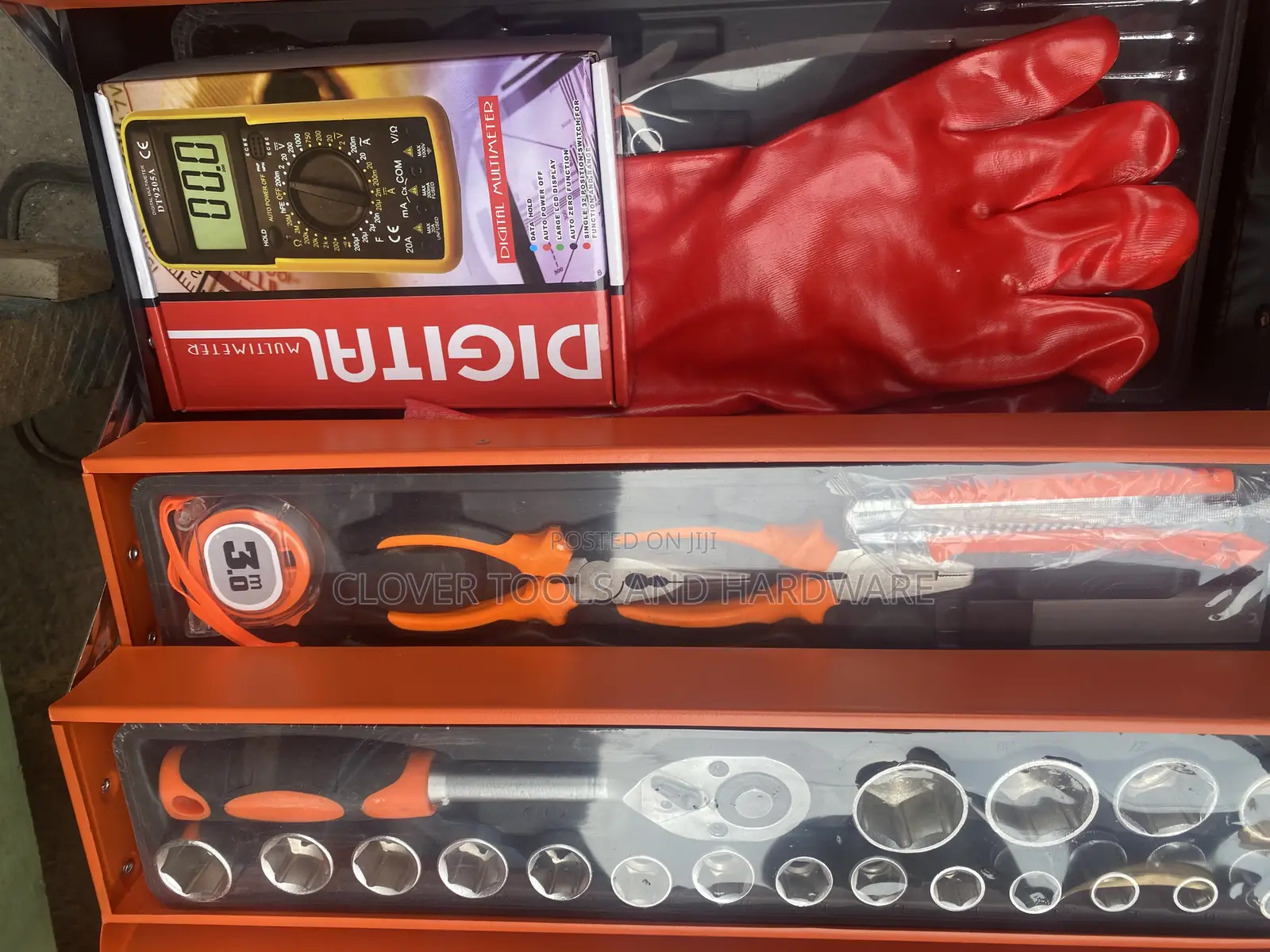 85pcs Metal Tools Box 1/4” 1/2”