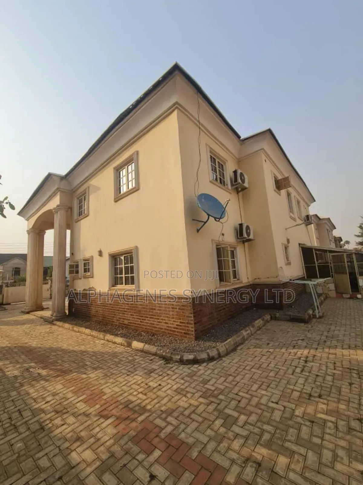 4bdrm Duplex in Apo District for sale