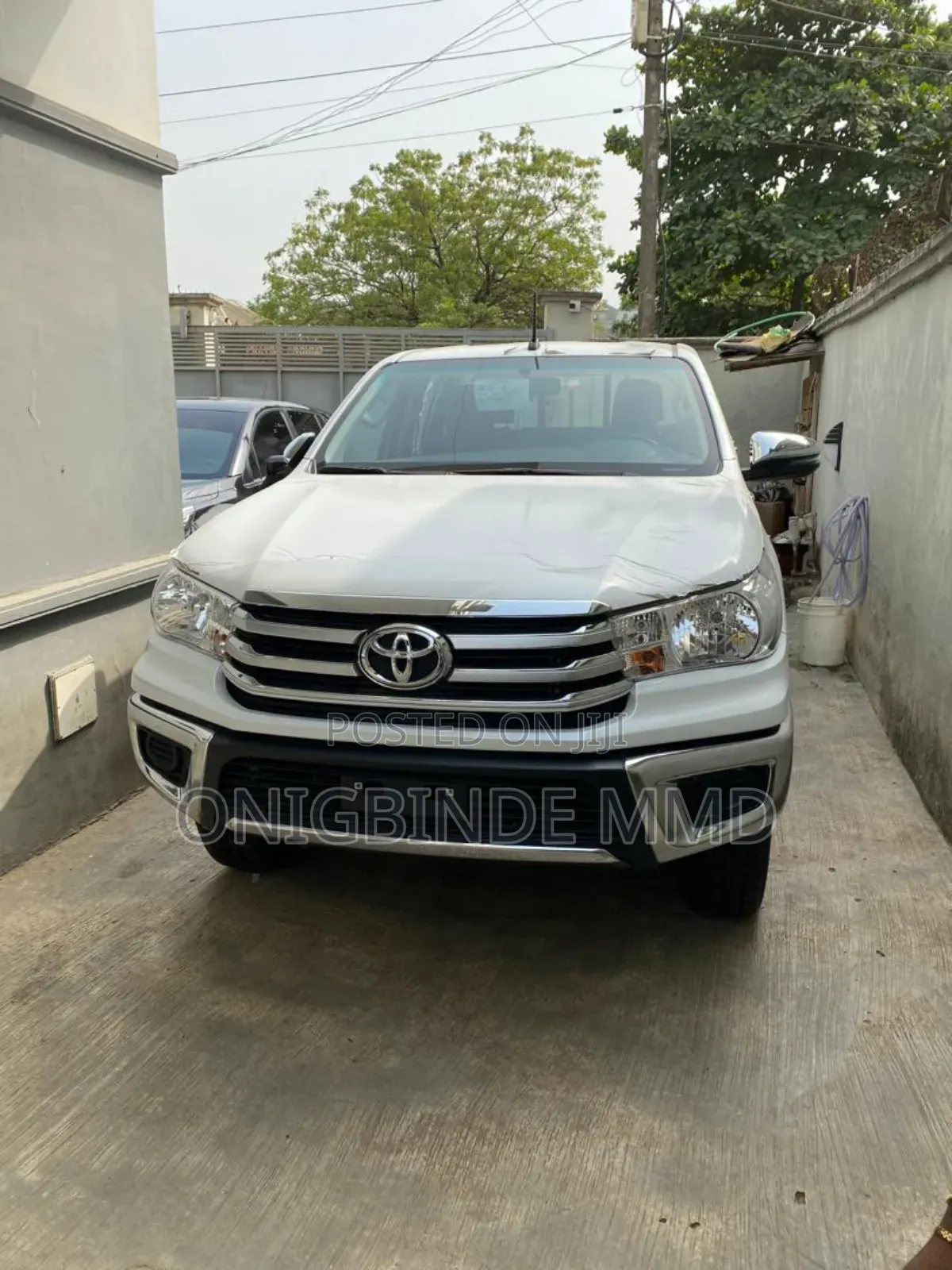 New Toyota Hilux 2023 White