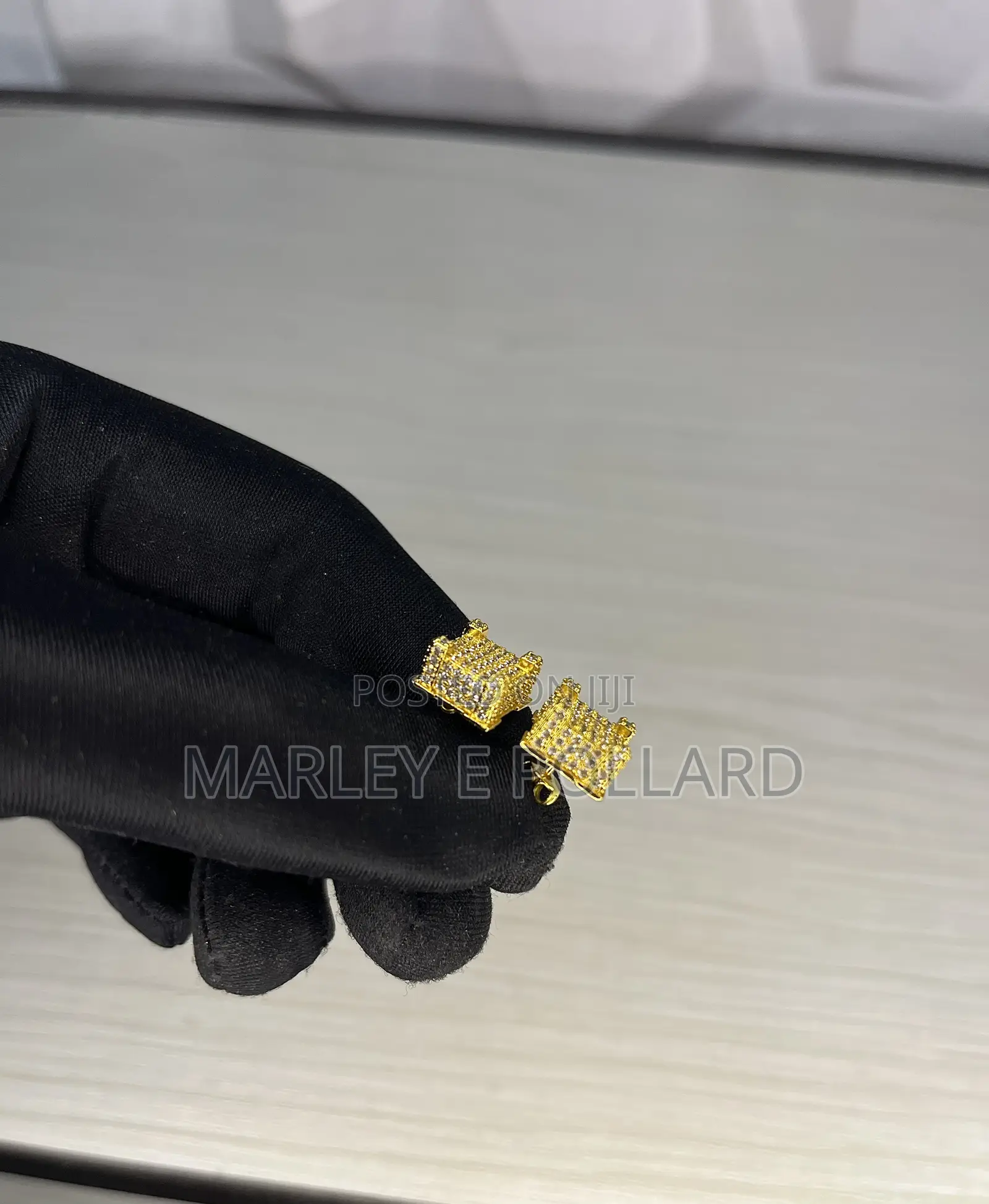 24 Kt Gold Plated Iced Out Cz Diamond Men Women Stud Earring