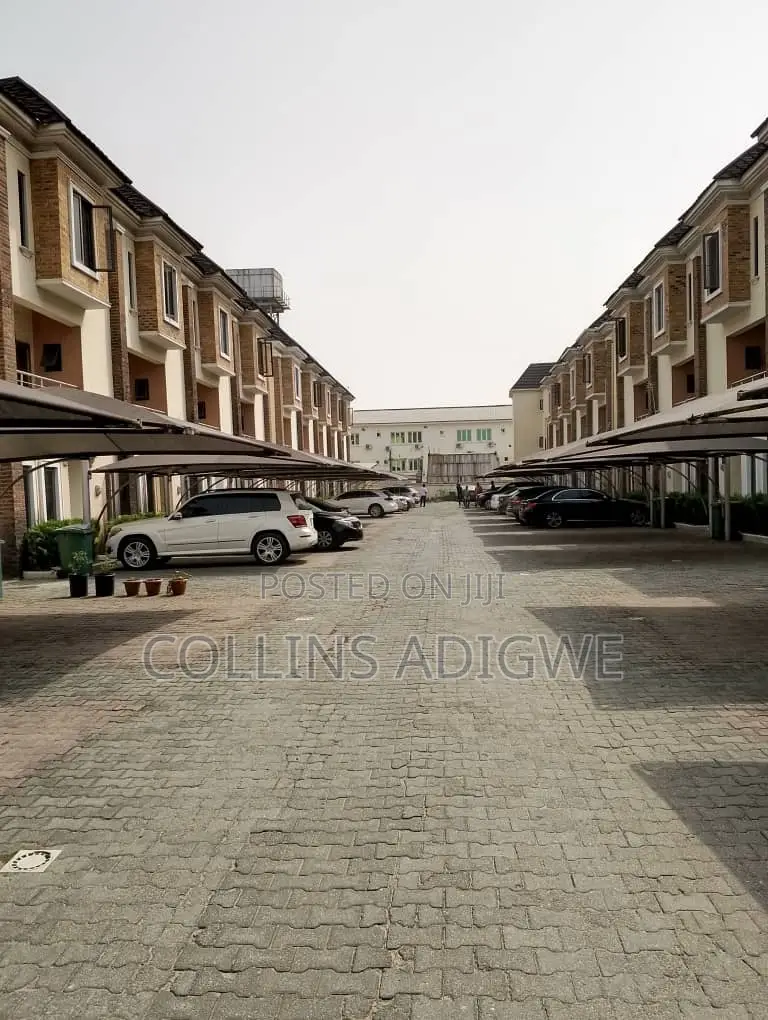 4bdrm Duplex in Chevron Lekki for sale