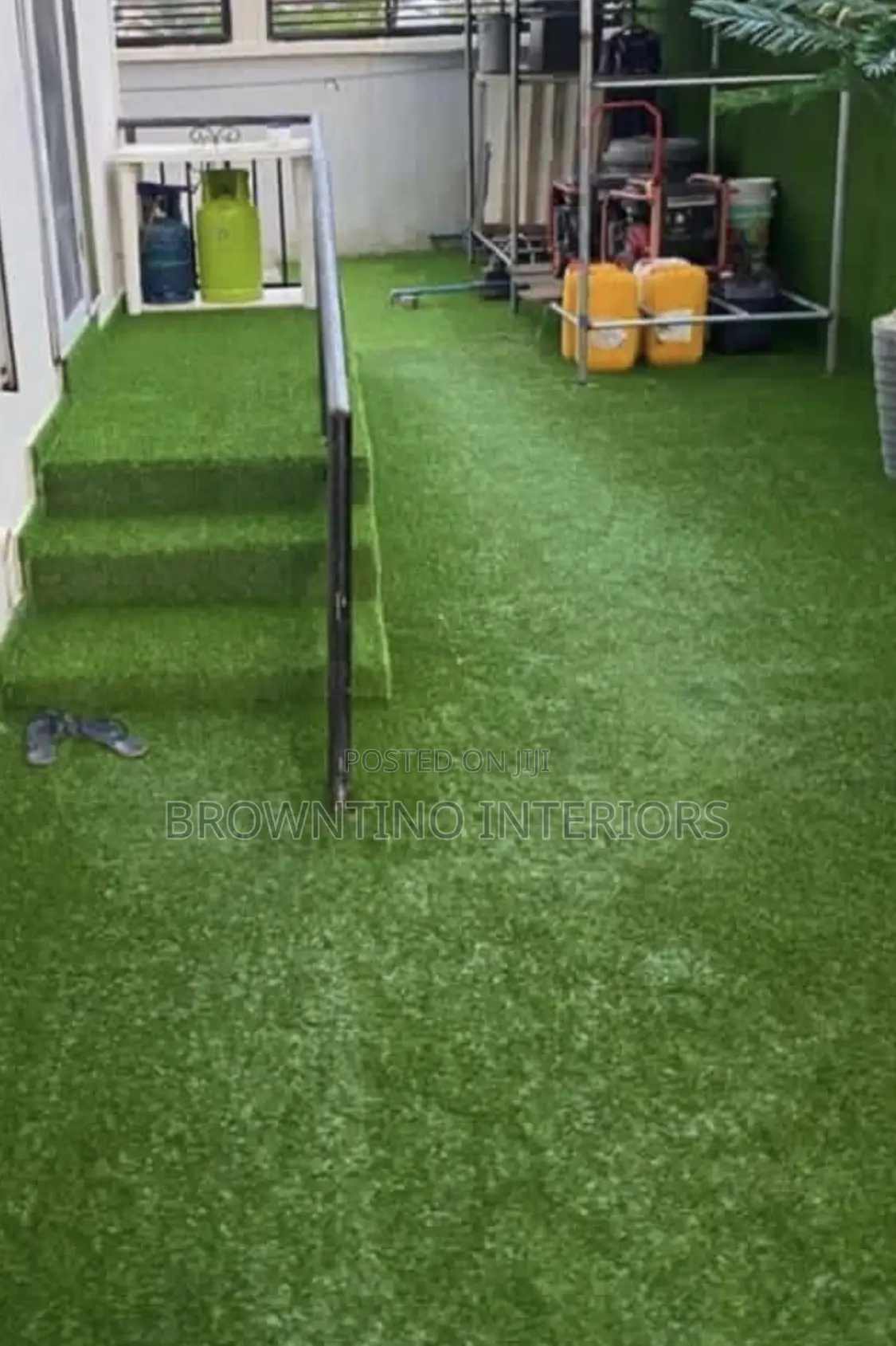 Turkish Carpet Grass or Synthetic Grass