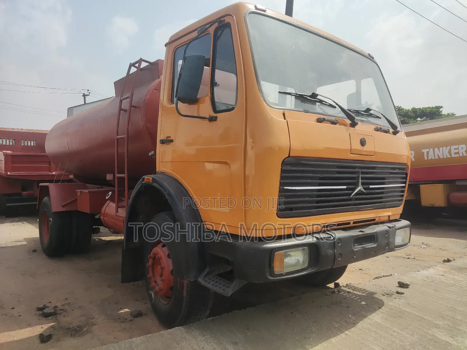 Mercedes Benz Water Tanker