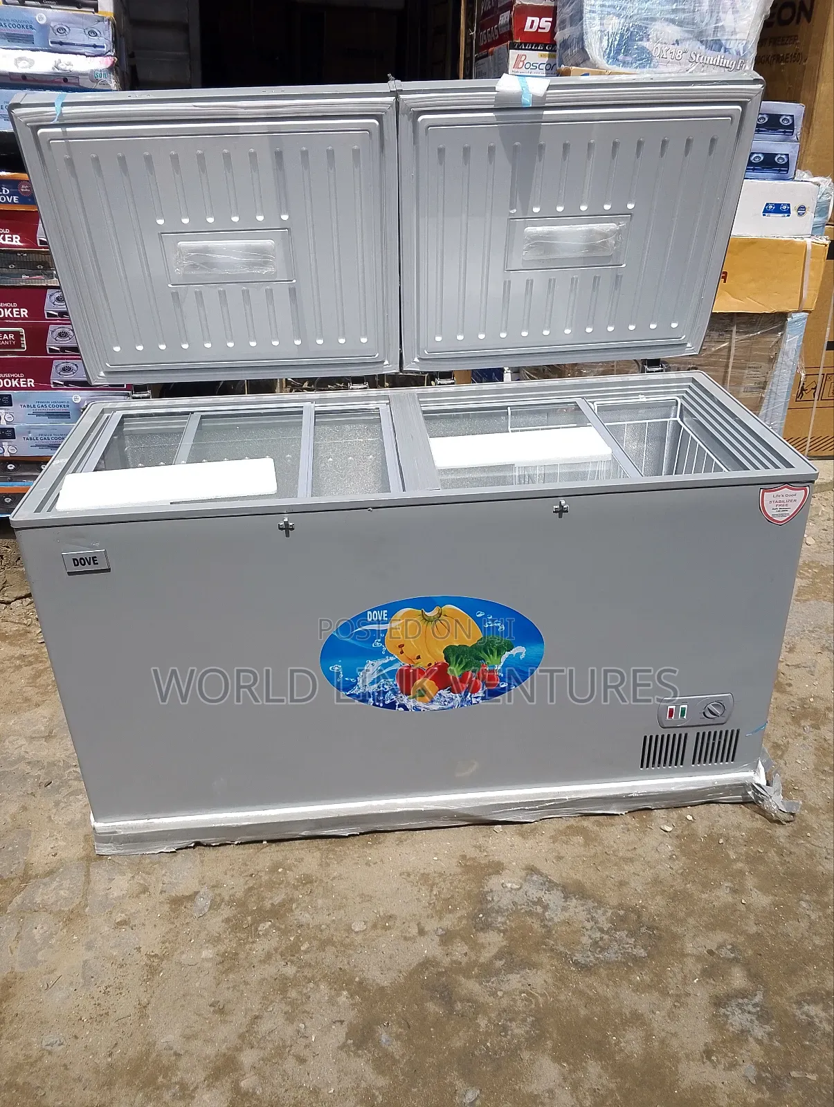 Dove Chest Freezer 600 Liters, Sliding Glass Interior Light