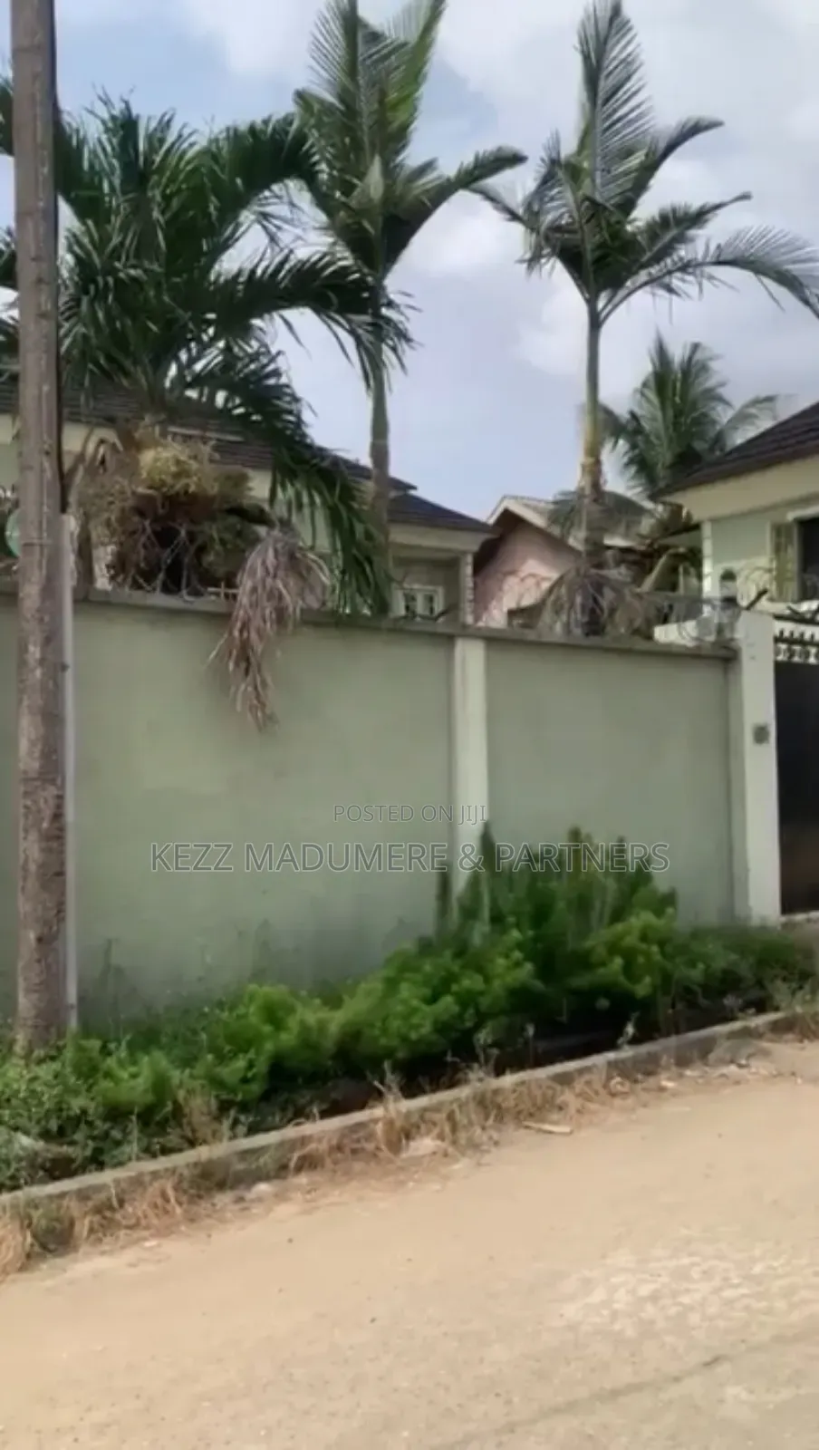 5bdrm Duplex in Elimbu , Port for sale