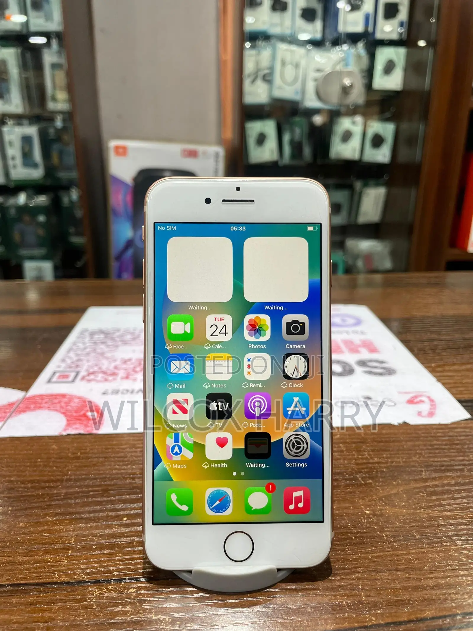 Apple iPhone 8 64 GB Gold