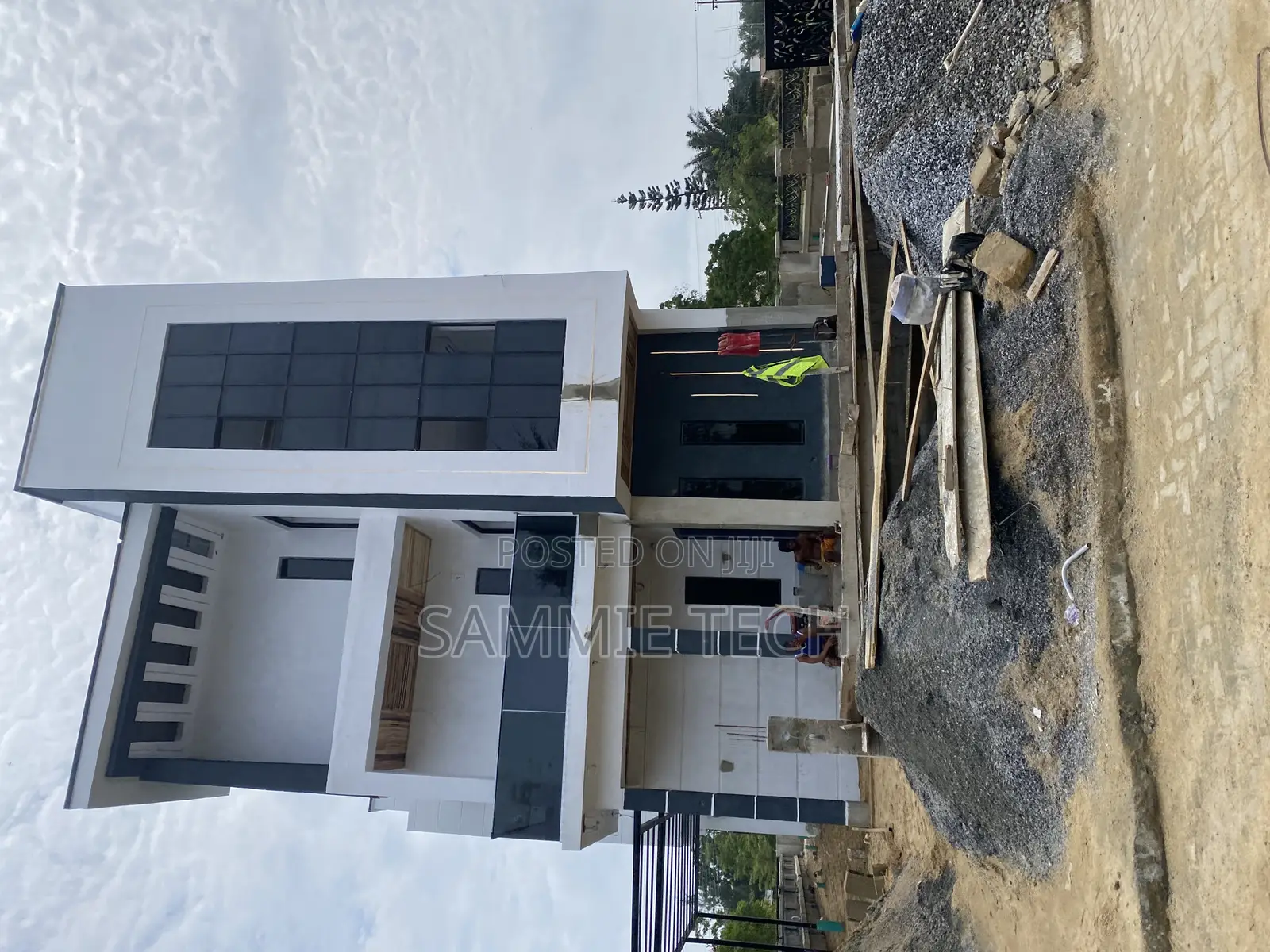 Frameless Curtain Wall