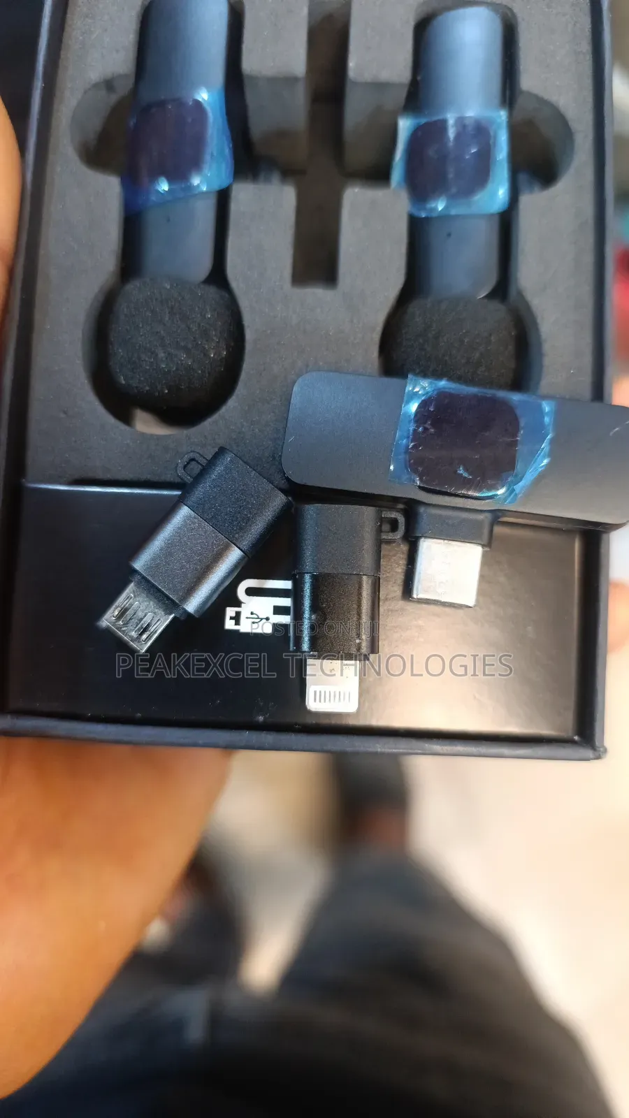 Wireless Lavalier Lapel Microphone For Mobile Phones