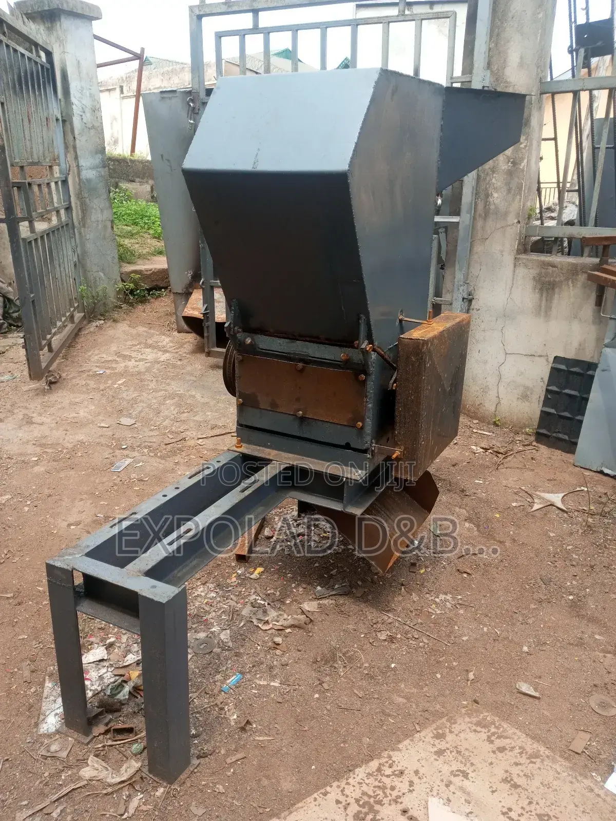 Industrial Shredder (Plastic, Paper Nylon)