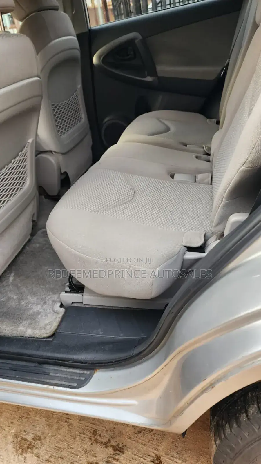 Toyota RAV4 Limited AWD (2.5L 4cyl 6A) 2013 Silver