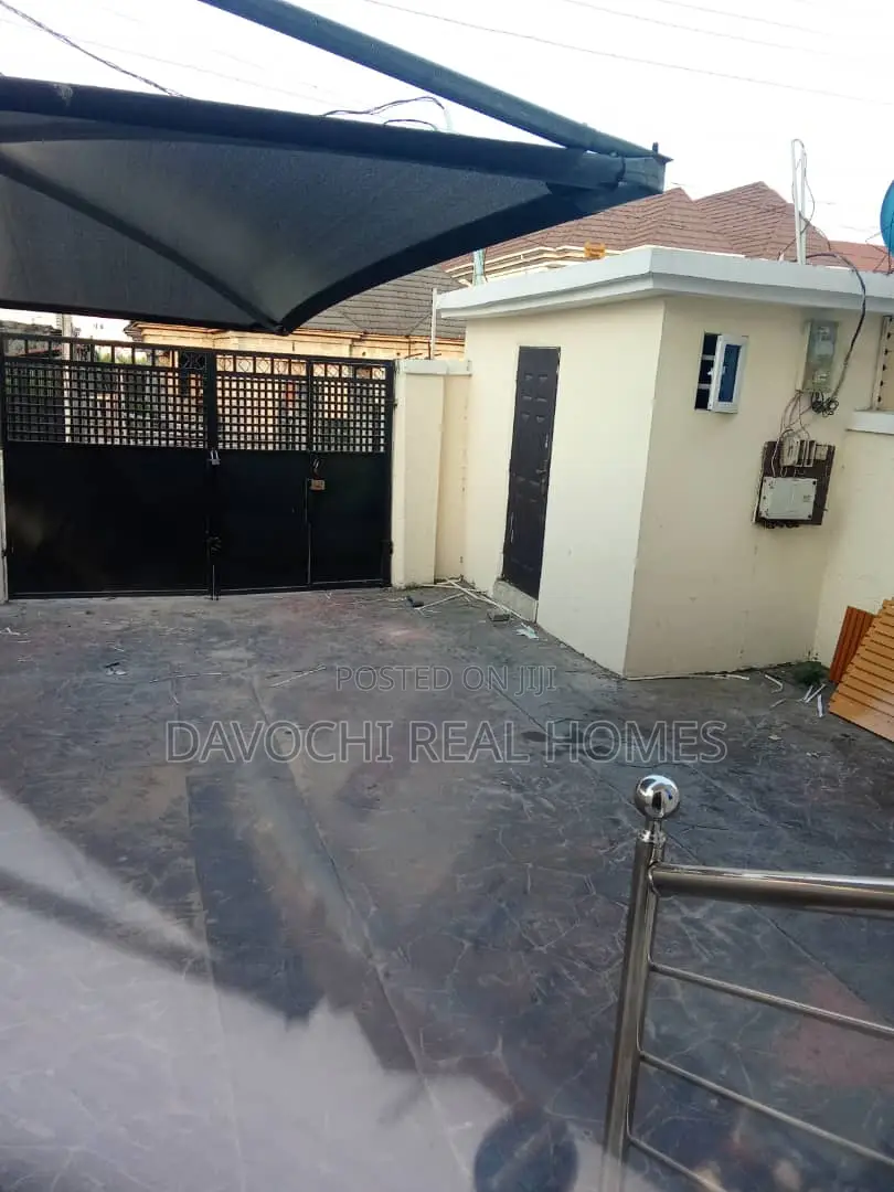 Furnished 3bdrm Duplex in Thomas Estate for rent