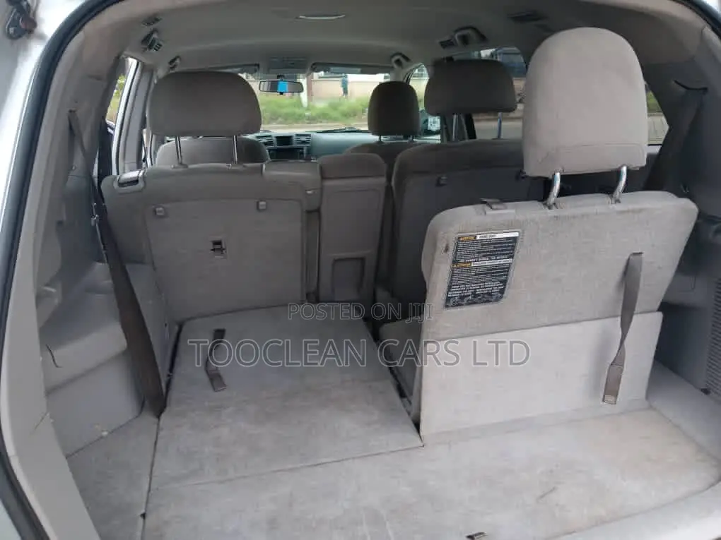 Toyota Highlander 2013 Silver
