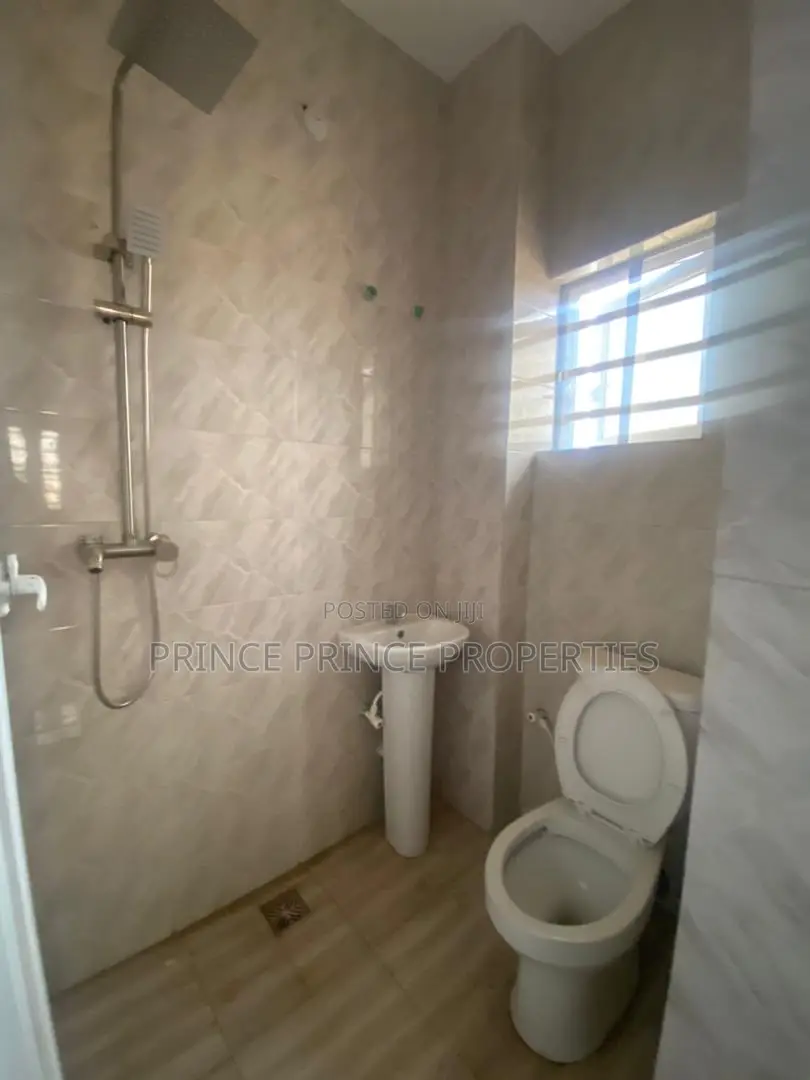 Furnished 2bdrm Block of Flats in Surulere for rent