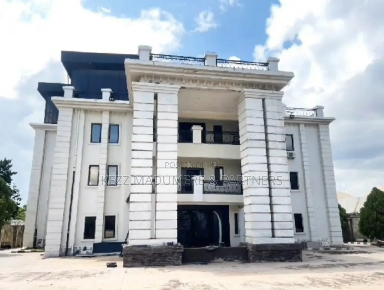 For Sale : 20 Rooms Hotel , Trans Ekulu, Enugu