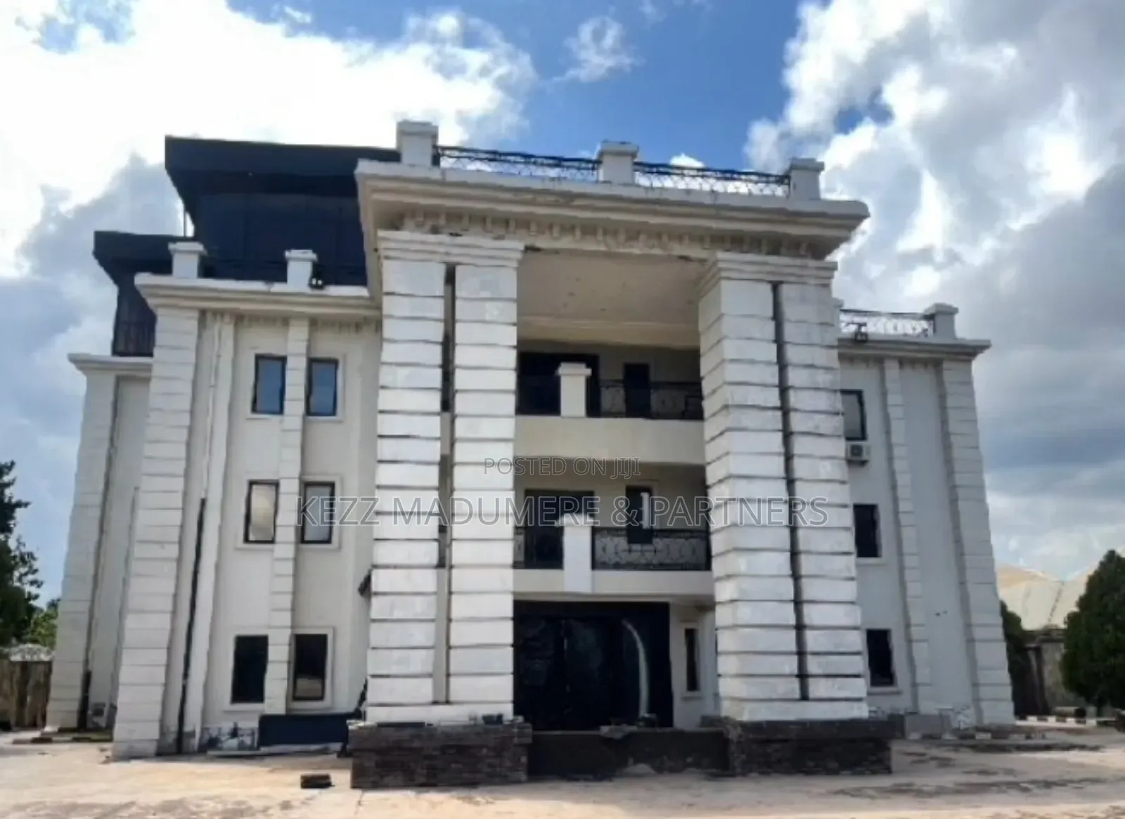 For Sale : 20 Rooms Hotel , Trans Ekulu, Enugu